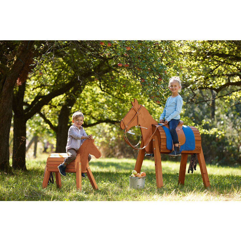 Drewniany koń do zabawy dla maluchów